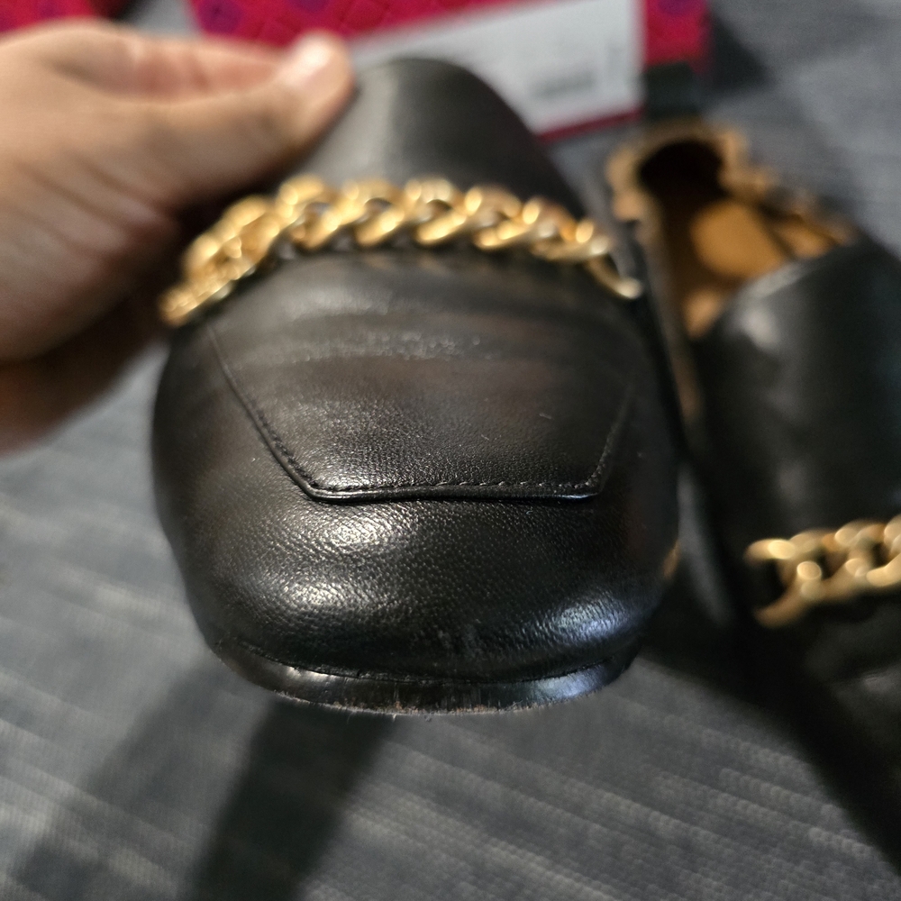 Tory Burch Black Loafers with Gold Chain Accent - Picture 4 of 4
